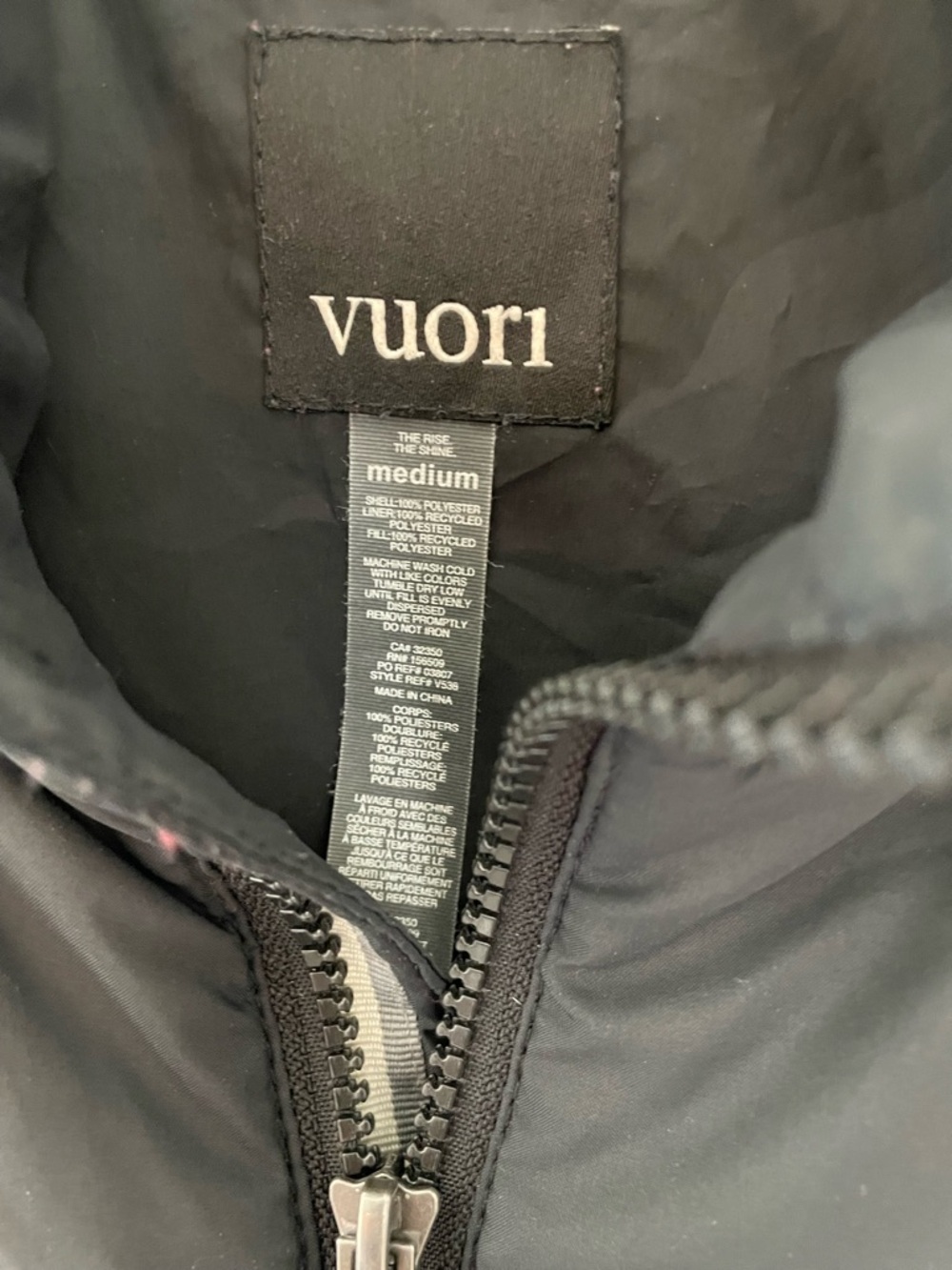 Vuori Echo Insulated Vest 2.0 Black Medium Puff - Picture 3 of 9